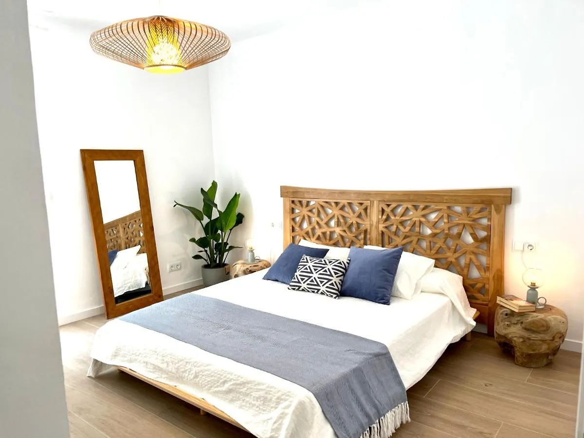 Seaport Llanca Apartment